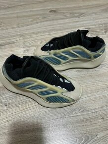 Damske Adidas Yeezy 700 v3 v.38