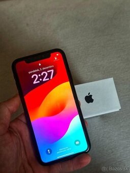 Apple iPhone XR 64GB čierny 90% zdravie batérie