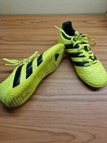 Predam detske tenisky zn Adidas velkost 32.