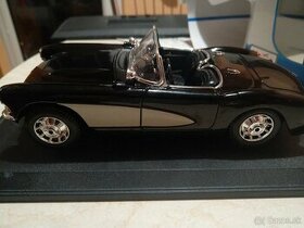 Predám Chevrolet Corvette 1957 Maisto 1:18 - 1