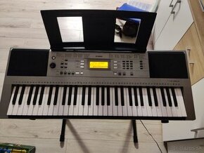 Yamaha PSR E353