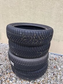 20 palcove zimné pneumatiky Goodyear Ultragrip 195 55 R20