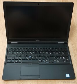 DELL Latitude 5590