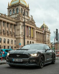 2015 Ford Mustang 3.7, 90.000KM, Manuál, Top Stav - 1