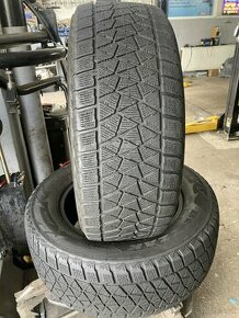 Zimné pneu 2 ks 235/60R16 Viem aj prezuť