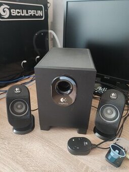 Logitech Reproduktory 2.1 Subwoofer - 1