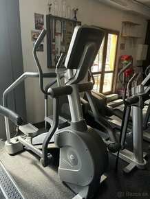 Lifefitness Summit trainer