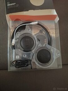 JBL TUNE 500