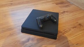 Ps4 slim verzia