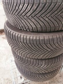 Univerzálne pneumatiky, 4ks zn. Michelin Cross Climate SuV