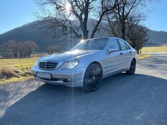 Mercedes Benz  c220/W203