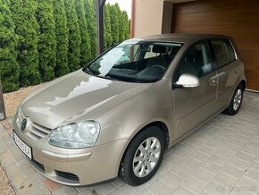 Volkswagen Golf 1.6 Comfortline A/T