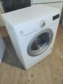 Predám práčku Electrolux 6kg 1200rpm