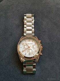 Hodinky Michael Kors s chronografom