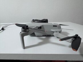 DJI mini se