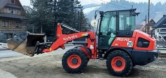 Kubota R070 nakladač  Bobcat L85  2021