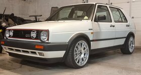 Volkswagen Golf "Gti" mk2