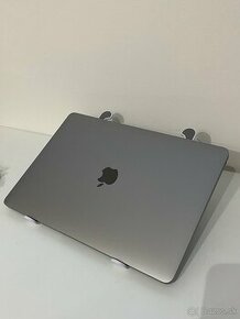 MacBook Pro 13", 2017 - 1