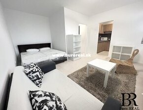 Pekný zariadený 1 izbový byt , 30 m2, - Beethovenová