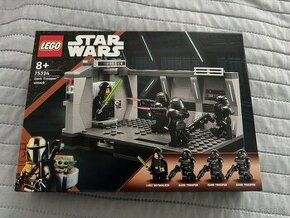 LEGO Star Wars 75324 Útok Dark trooperov