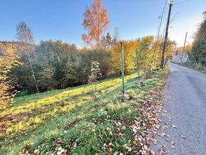 Predaj pozemku s výhľadom na výstavbu menšej stavby v Čadečk