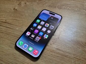 Iphone 14 pro 128gb v super stave ma len velmi jemne znamky