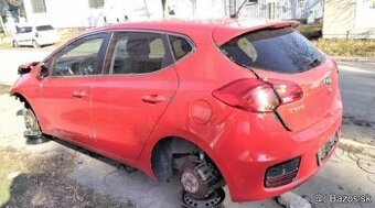 predám DVERE Kia Ceed 2016 1.4 DVERE vodičová strana, MOTOR