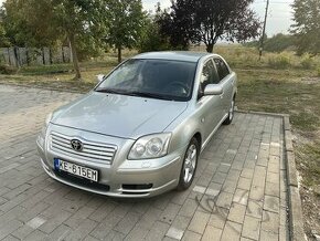 Toyota Avensis  2.2 110kw