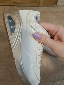 Sketcher nove tenisky velkost 30 - 1