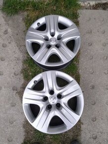 5 x 115 R 17 + TPMS + puklice,100 % stav.