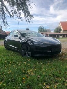 Tesla model 3  standart range plus