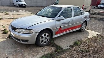 Opel Vectra sedan 2.6 V6 Benzín