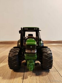 Bruder Traktor John Deere - 1