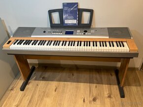 YAMAHA DGX 630 Keyboard,