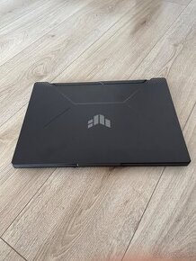 herný laptop, chladiaca podložka,