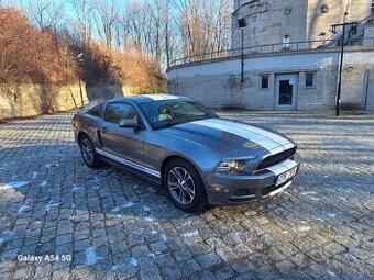 FORD MUSTANG 3.7 PREMIUM 2013