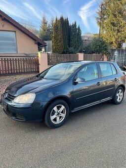 Vw golf 5 benzín 145 tisíc km