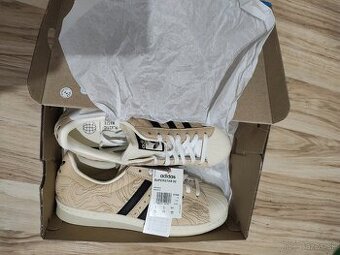 Adidas SuperStar 82