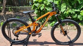 Trek Slash 9.8 XT Gen 5 M/L - 1