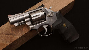 Predam kratky Smith&Wesson 357 magnum NEREZOVY