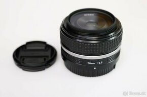 Nikon nikkor Z 28 mm f/2,8 SE