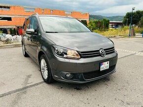 Volkswagen Touran Edicia CUP 2.0Tdi 4/2014 DSG