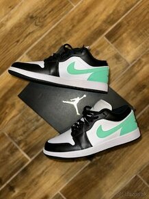 Nike Air Jordan 1 low white/black green glow - 1