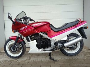 Kawasaki GPZ 500S