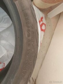 Pirelli P-zero 235/40 R19 96Y