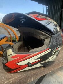 motorkárska helma - 1