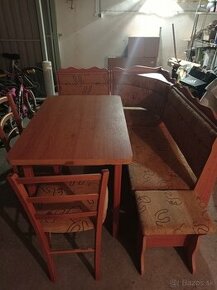 Sedacia lavica, kuchynský stôl + stoličky