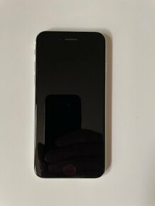 Krásny Iphone SE 2020 64GB 85 percent - 1