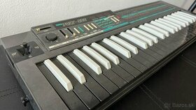 Syntetizátor Korg Poly800 - 1