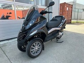 Piaggio Vespa MP3 125